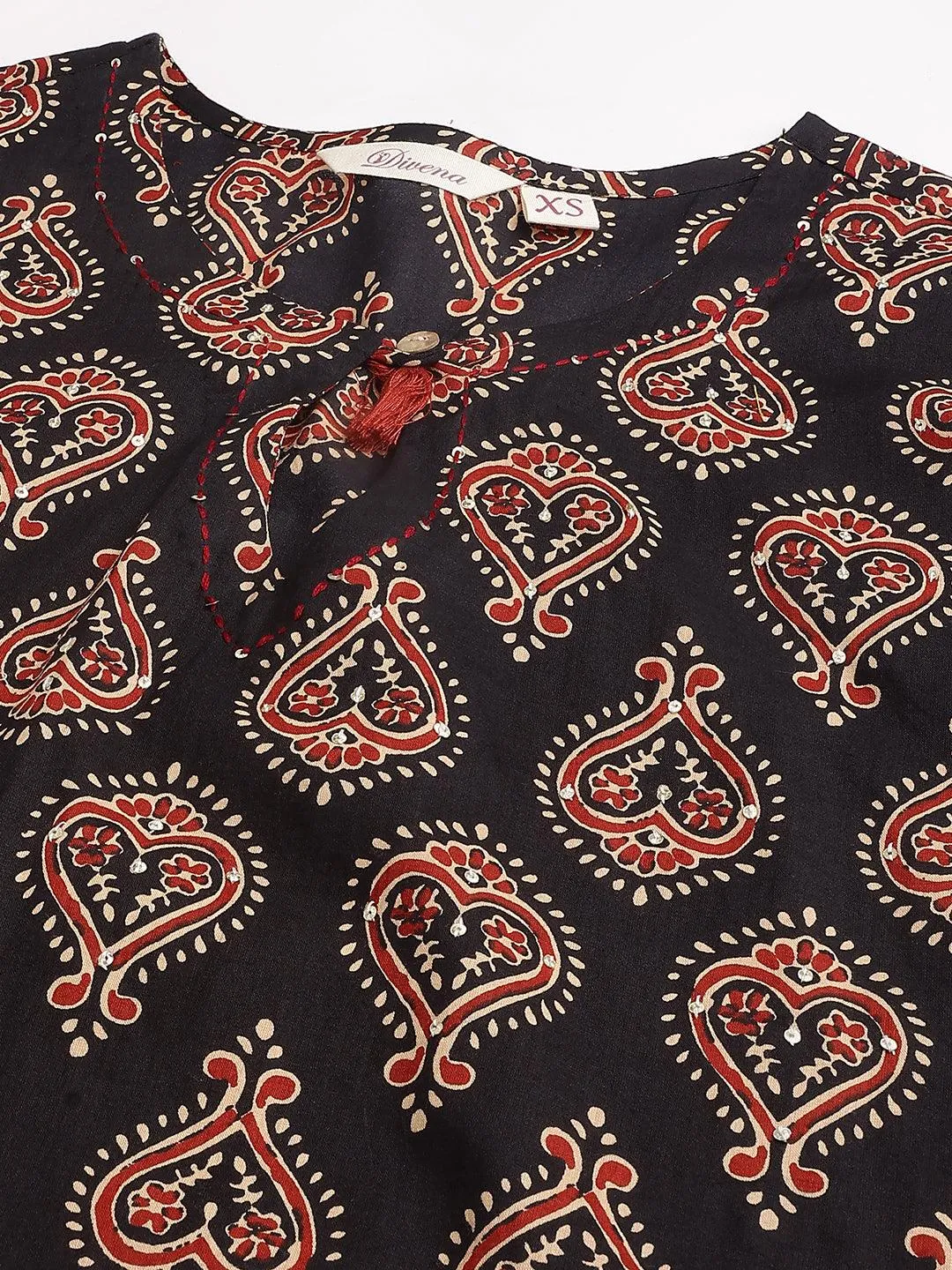 Black and Red Cotton Buti Printed Kurta with hem Cuffed pant set