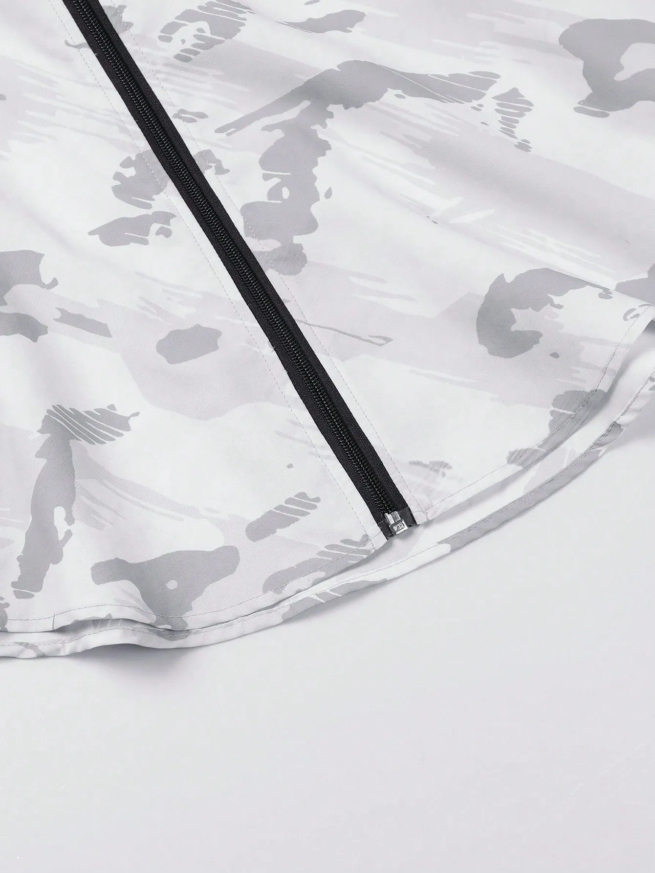 Men Camo Print Zip Up Hooded Sports Jacket