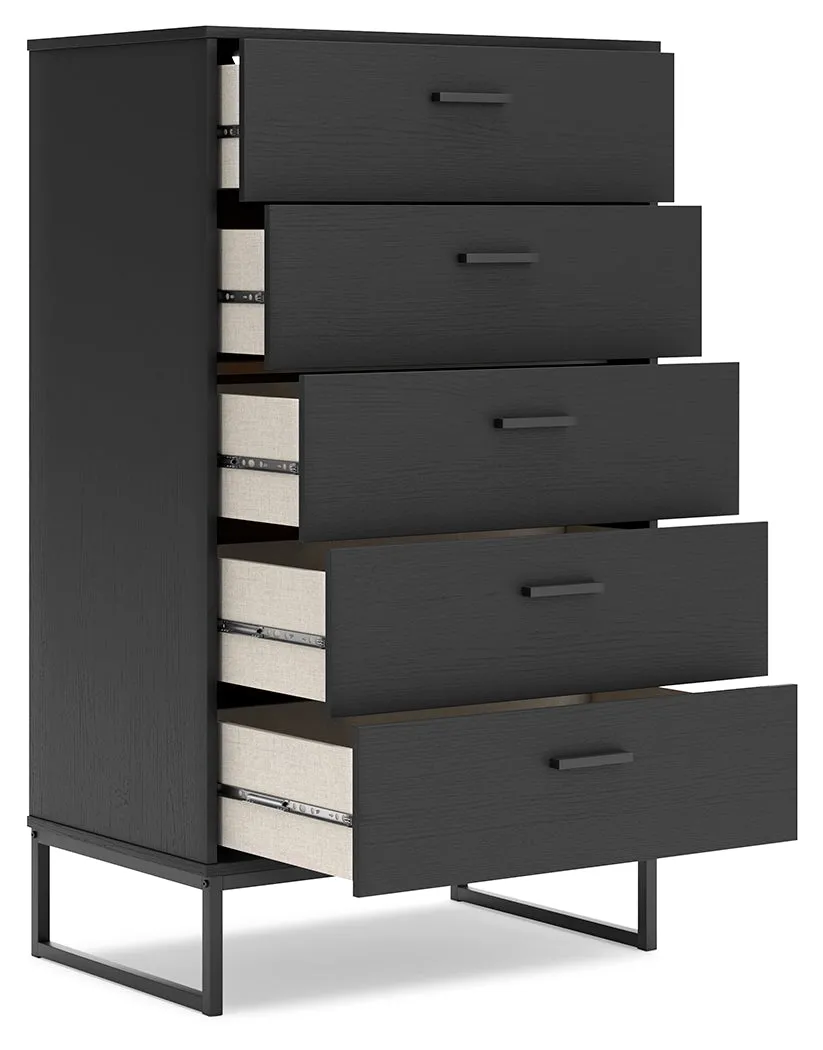 Socalle Queen Panel Headboard with Dresser and Chest in Black